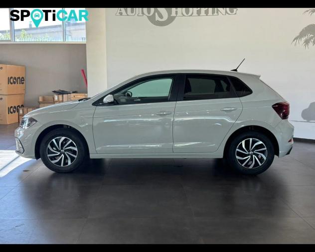 Volkswagen Polo VI 1.0 Young 80cv - Foto 4