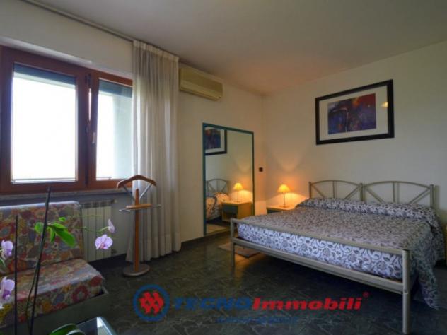 Palazzo / Stabile di 1000 m² con più di 5 locali in affitto a Torino - Foto 2