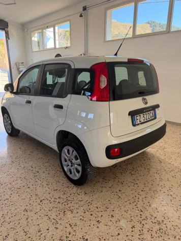 Fiat Panda 0.9 TwinAir Turbo Natural Power Easy - Foto 2
