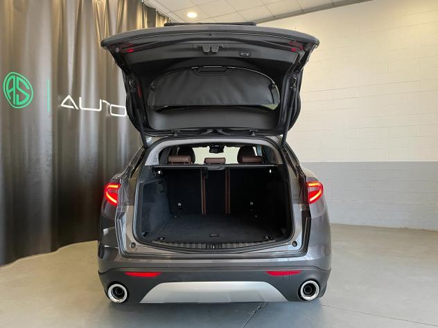 Alfa Romeo Stelvio Stelvio 2.2 t Executive Q4 210cv auto my19 - Foto 5