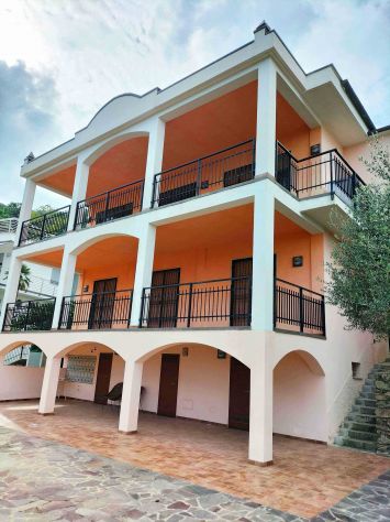 Villa singola di prestigio a NOLI (SV) - vista mare