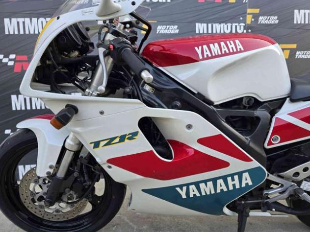 YAMAHA TRZ 250 Video 360 RS-3VX Cv45 rif. 24036530 - Foto 3