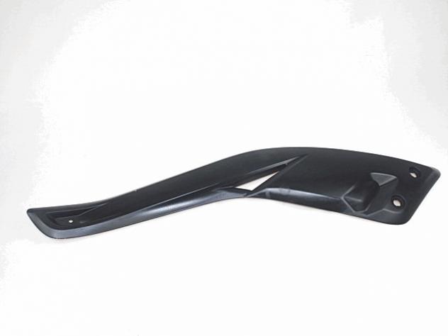 CARENA LATERALE SINISTRA INFERIORE SELLA YAMAHA X-MAX YP R 250 2010 - 2013 37PF171600P0 LEFT SIDE LOWER SADDLE FAIRING CON PICCOLO GRAFFIO ATTACCO DAN