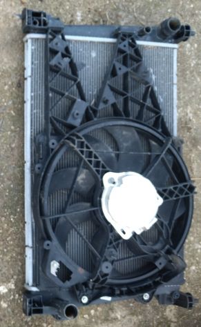 Radiatore+ ventola Alfa Romeo gt 150 cavalli - Foto 2