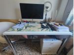 Tavolo in legno bianco stile moderno