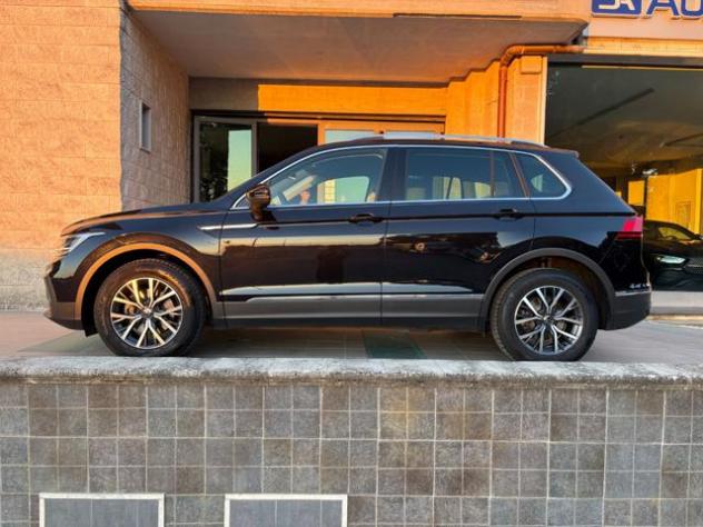 VOLKSWAGEN Tiguan 2.0 TDI 150 CV SCR DSG Life rif. 23947229 - Foto 8