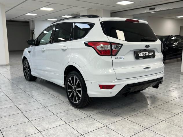Ford Kuga 1.5 TDCi 120CV 2WD ST-Line Business - Foto 9