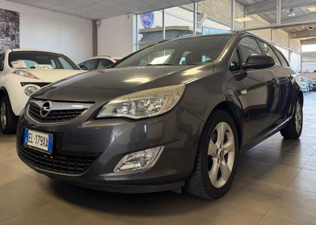 Opel Astra 1.7 CDTI 110CV Sports Tourer Cosmo - Foto 3