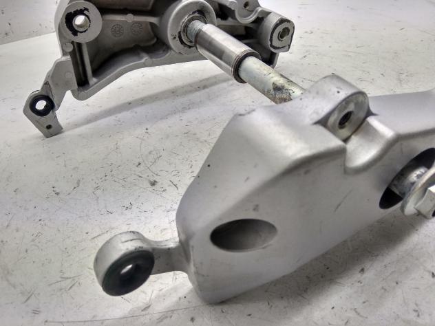 HONDA CB 500 COPPIA STAFFE SUPPORTO PEDANE E PERNO 2004 2005 PC39C04F - Foto 2