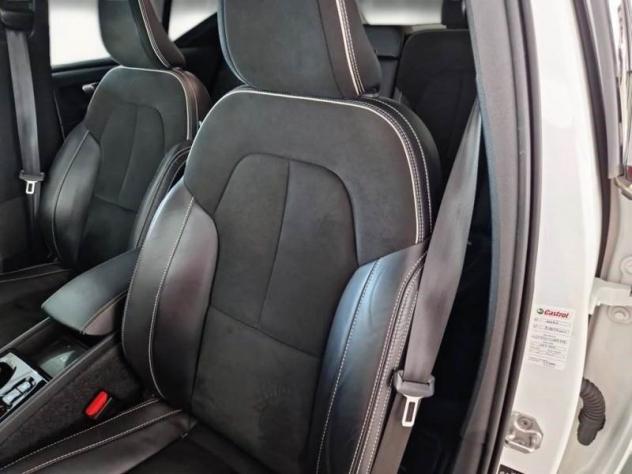 Volvo XC40 Recharge T5 180+82 CV Recharge Plug-in Hybrid R-Design - Foto 7