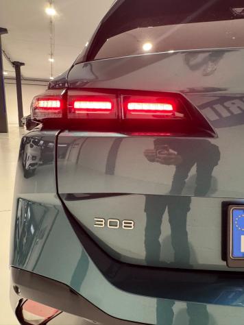 Peugeot 308 308 1.2 puretech t Allure Pack s&s 130cv - Foto 7