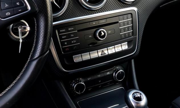MERCEDES A 180d Sport - Foto 8