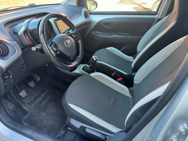 Toyota Aygo 1.0 VVT-i 69 CV 5 porte x-cool - Foto 9
