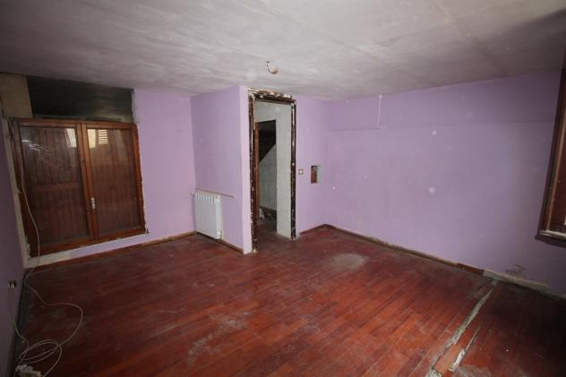 VENDESI APPARTAMENTO IN VIA A. DI SANGIULIANO - Foto 18