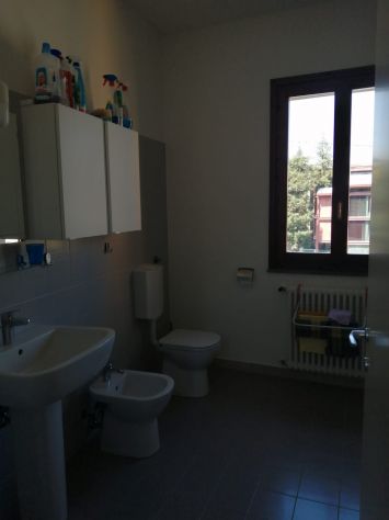 Camera ampia in bel contesto a due passi dall'Università - Foto 7