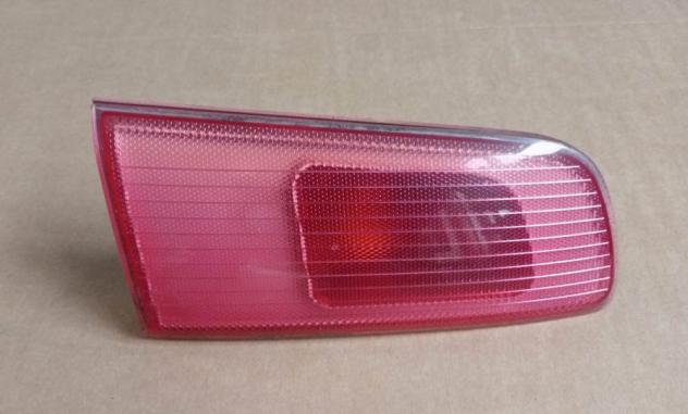 FANALE POST. PARTE INT. S. 999-U1295250 Parti elettriche  Fanaleria  Fanali  Fanale int. post. s MAZDA - 2 - 01-03-2003 - 01-09-2007
