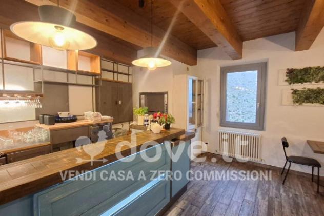 casa indipendente in vendita a Pesaro in zona Candelara