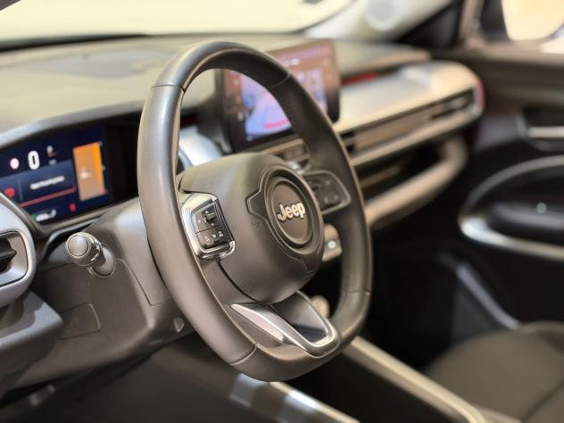 Jeep Avenger e-Hybrid 1.2 MHEV e-Hybrid Turbo Summit - Foto 6