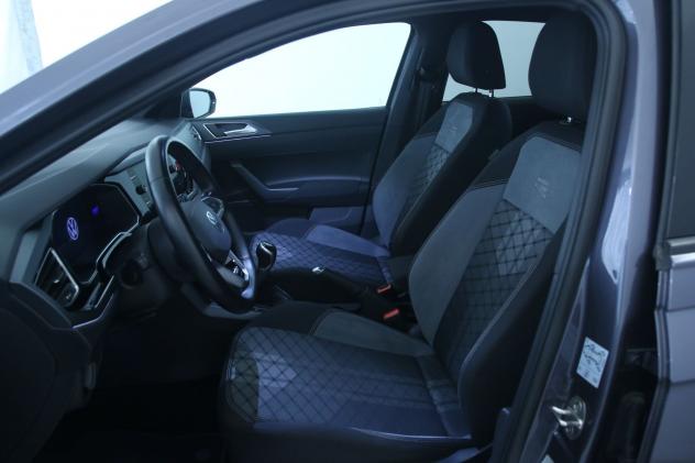 Volkswagen Polo 1.0 TSI R-Line Fari IQ.Light LED Matrix/Tech Pack/Ambient Light/Park Assist/Cerchi in lega "Valencia" 6,5 J x 16" Galvano Grey, Volksw - Foto 7