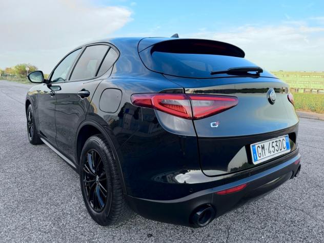Alfa Romeo Stelvio 2.2 Turbodiesel 190 CV AT8 Q4 Sprint TotalBlack - Foto 7