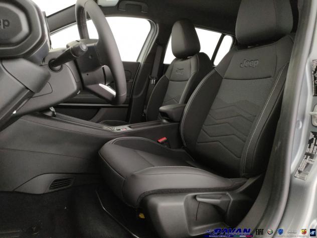 Jeep Avenger 1.2T 110cv e-Hybrid Black Edition - Foto 10