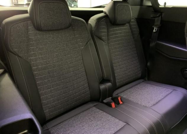 PEUGEOT 5008 1.2 Hybrid 136cv e-DCS6 Allure Pack Navi - 7 Posti rif. 23683672 - Foto 9