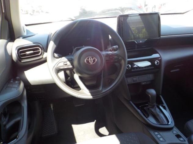 TOYOTA Yaris Cross 1.5 Hybrid E -CVT rif. 24220387 - Foto 4