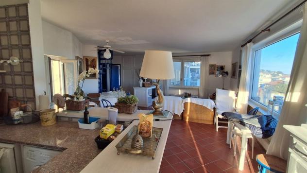 ALLOGGIO IN VILLA - VISTA MARE - Foto 11