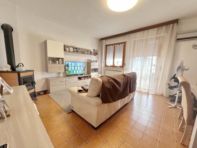 BAGNO DI GAVORRANO IN ZONA CENTRALE AMPIO APPARTAMENTO CON GARAGE E CANTINA - Foto 4
