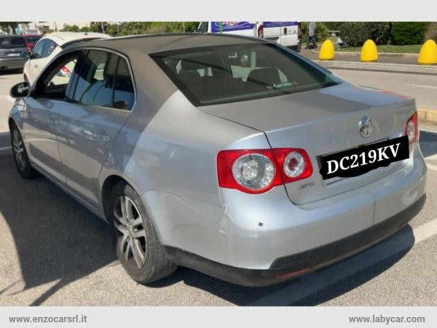 VOLKSWAGEN Jetta 2.0 16V TDI Sportline 134000KM - Foto 10