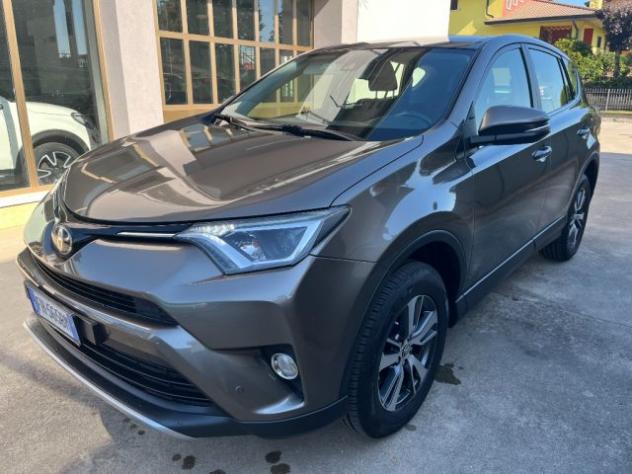 TOYOTA RAV 4 MY23 RAV4 2.0 D-4D 2WD Business rif. 24070356