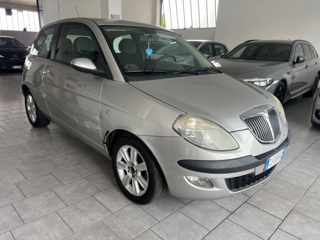 Lancia Ypsilon 1.4 16V Argento - Foto 3