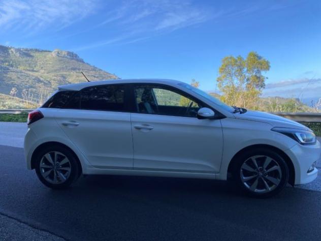 HYUNDAI i20 1.1 CRDi 12V 5 porte Comfort NEOPATENTATI rif. 24013507 - Foto 10