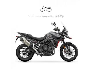 TRIUMPH Tiger 900 GT