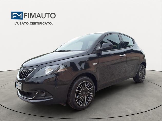 Lancia Ypsilon 1.0 FireFly 5 porte Hybrid Gold - 2023 - Foto 2