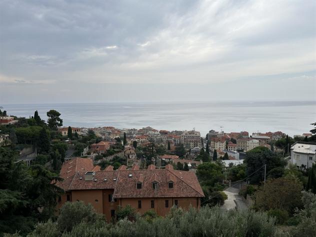 QUADRILOCALE VISTA MARE CON GIARDINO E GRANDE BOX - Foto 3