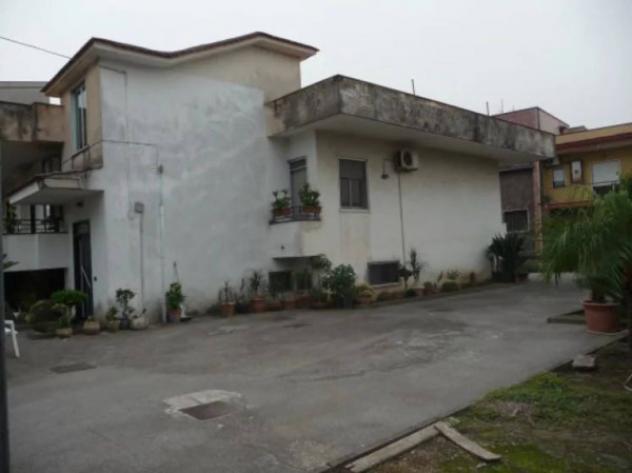 Immobile in asta di 194 m² con più di 5 locali e box auto in vendita a San Valentino Torio - Foto 2