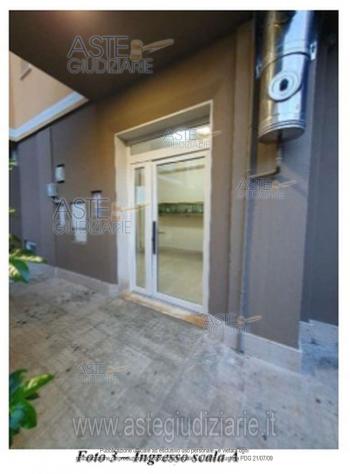 IMMOBILI-IMMOBILE RESIDENZIALE-Via S. Bonaventura, 3 74122 Taranto TA, Italia - Foto 2