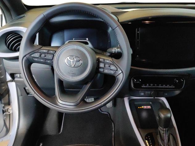 Toyota Aygo X Aygo X Icon 1.5 TNGA CVT HEV 115 CV AREA C FREE - Foto 8