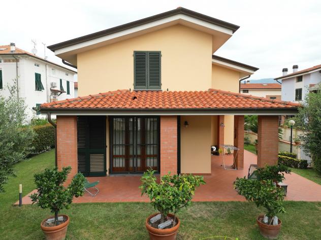 Villa in vendita a Lucca
