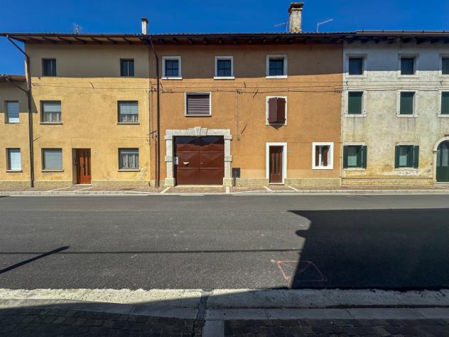 Singola in vendita a Santa Maria la Longa
