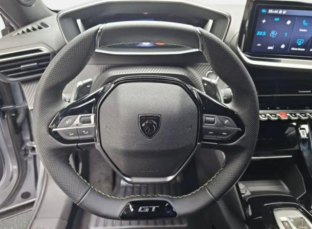 PEUGEOT 2008 Hybrid 136cv e-DCS6 GT Km 0 Torino rif. 23689384 - Foto 5