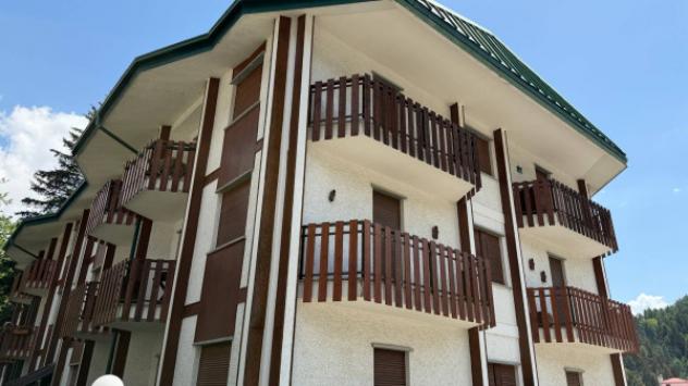Appartamento di 78 m² con 3 locali e box auto in vendita a Bardonecchia - Foto 2