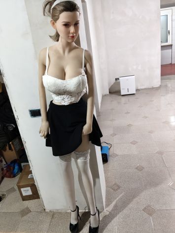 Bambola del sesso realistica "real sex doll" - Foto 4