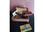 Antico rasoio bachelite in custodia originale in legno