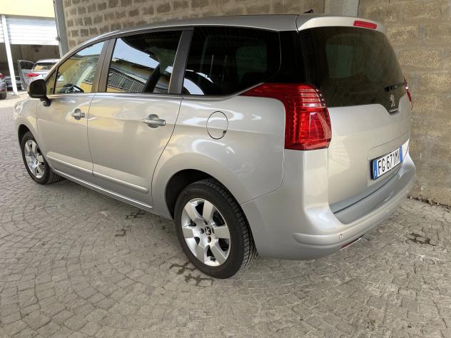 Peugeot 5008 1.6 BlueHDi 120CV Business - Foto 3