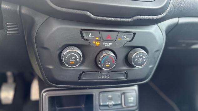 Jeep Renegade 1.0 T3 120cv Longitude 12 MESI DI GARANZIA IVA ESPOSTA PROMO FINANZIAMENTO - Foto 10