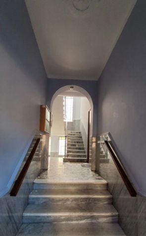 ASTA GIUDIZIARIA – a Torino, Via Michele Lessona, appartamento con cantina