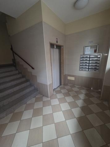 Adiacenze piazza Carducci via Cellini in stabile recente piano alto trilocale - Foto 3