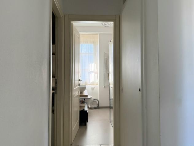 RONCHI, in piccolo complesso residenziale, appartamento al primo piano con ingresso indipendente, ampia terrazza abitabile. Si compone di soggiorno, c - Foto 11